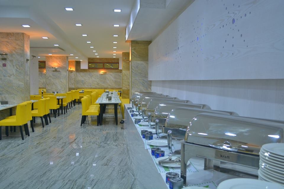 فندق كرستال