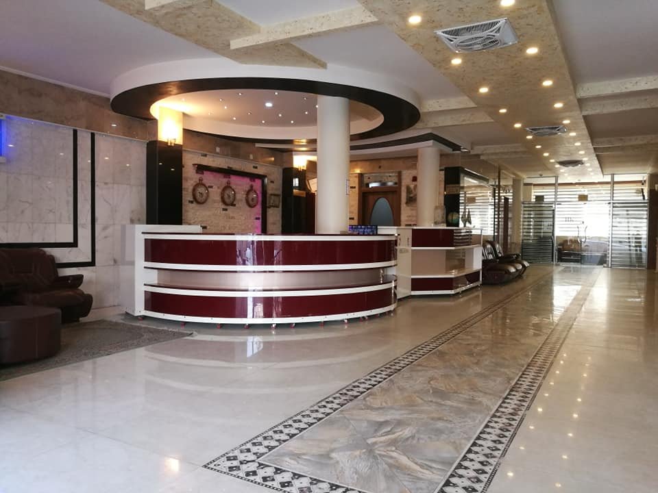 فندق الخيام 5